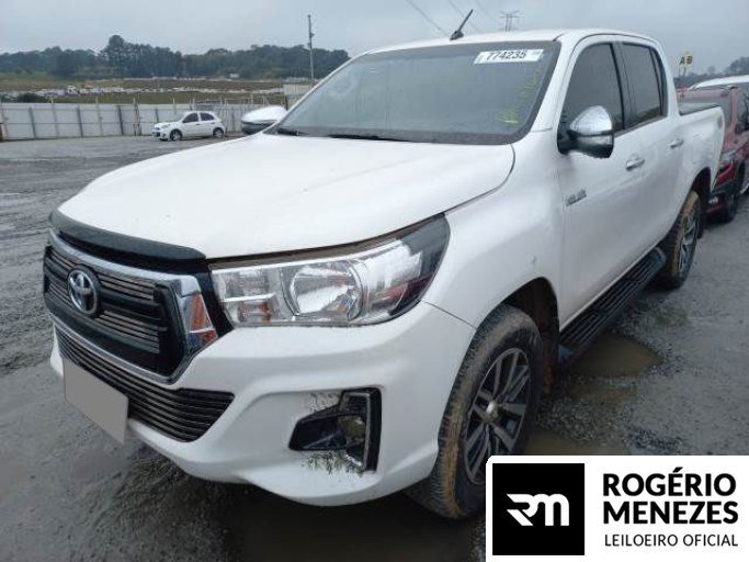 TOYOTA HILUX CD 20/20