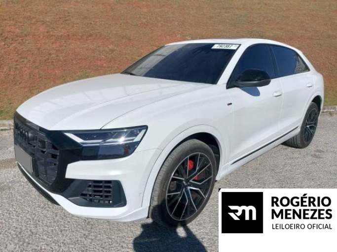 AUDI Q8 20/20